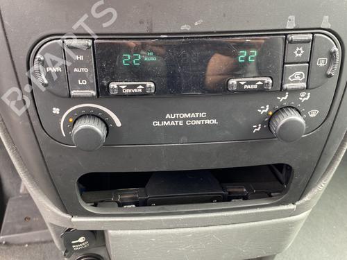 Right front fenders CHRYSLER VOYAGER IV (RG, RS) 2.5 CRD | BP30328210C42 