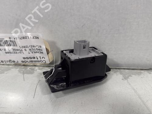 switch-renault-master-iii-van-fv-2010-33427430 main image