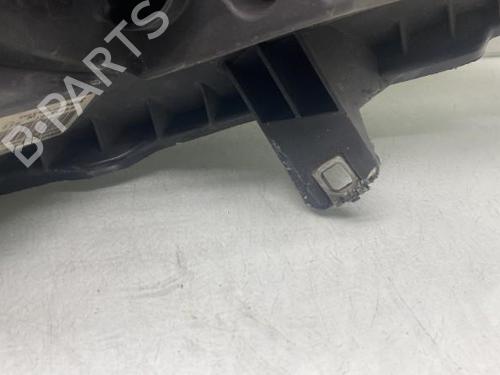 Used Right headlight RENAULT TRAFIC II Van (FL) 2.0 dCi 90 (FL0H) (90 hp) 22694971