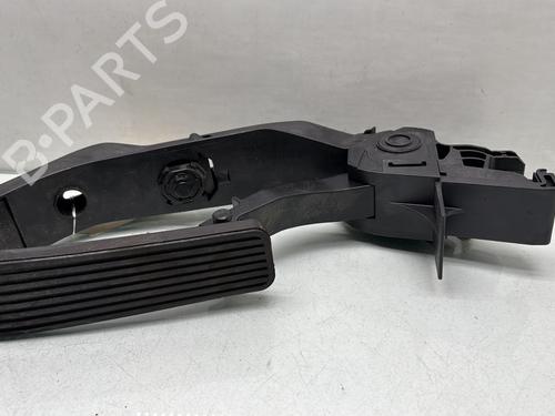 Pedal für MERCEDES-BENZ C-CLASS (W203) C 200 CDI (203.004) (116 hp) 32324039