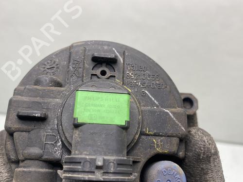 right-front-fog-light-toyota-auris-_e15_-2006-2007-2008-2009-2010-2011-2012-2013-26152711 main image