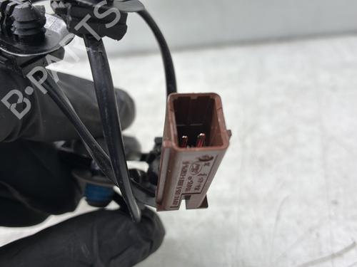 Fibbia cintura di segurança Fibbia cintura di segurança FORD FIESTA VII (HJ, HF) 1.0 EcoBoost (125 hp) 34183465 34183465