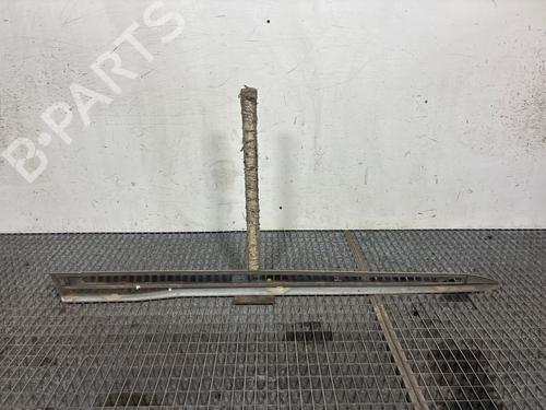door-moulding-trim-citroen-ds3-sa_-2009-2010-2011-2012-2013-2014-2015-2016-38202377 main image