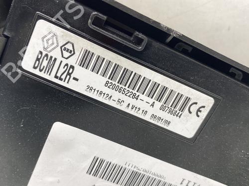 Used Fuse box Fuse box RENAULT CLIO III (BR0/1, CR0/1) 1.2 16V (BR0P, CR0P) (101 hp) 24427910 24427910