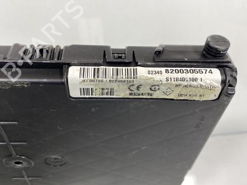 Used Fuse box Fuse box 20010068 20010068