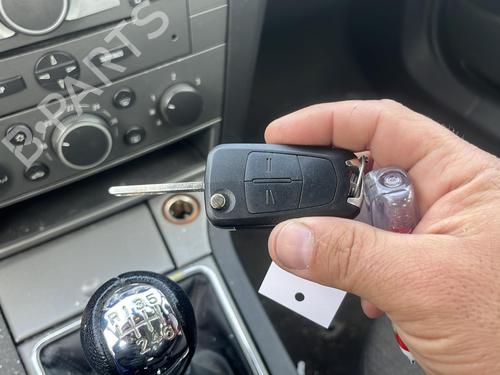Left front window switch OPEL VECTRA C GTS (Z02) 1.9 CDTI (F68) | BP26326345I27 