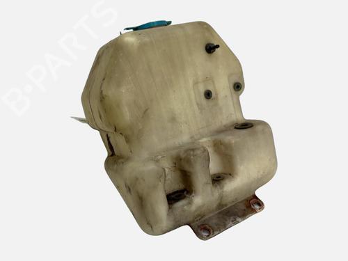 Used Windscreen washer tank Windscreen washer tank LAND ROVER DISCOVERY I (LJ) 2.5 TDI 4x4 (122 hp) 39948584 39948584