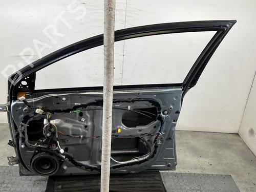Used Right front door Right front door 30510071 30510071