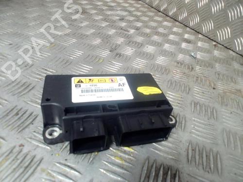 Used ECU airbags ECU airbags OPEL ASTRA J (P10) 1.3 CDTI (68) (95 hp) 19976719 19976719