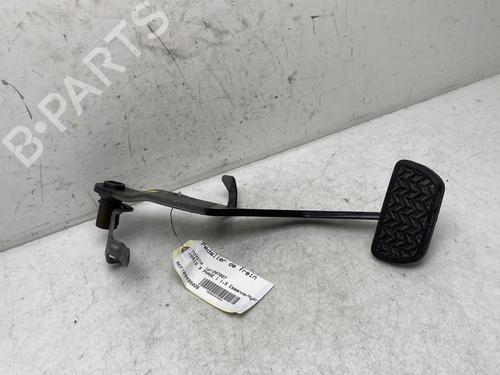 Used Break pedal TOYOTA YARIS (_P13_) 1.5 Hybrid (NHP130_, NHP130) (101 hp) 20022568