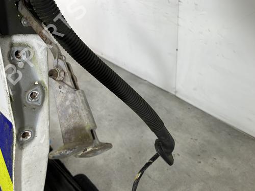 Right tailgate RENAULT TRAFIC II Bus (JL) 2.0 dCi 90 (JL00, JL01, JL0H, JL0M, JL0P, JL0S) | BP29359844C77 