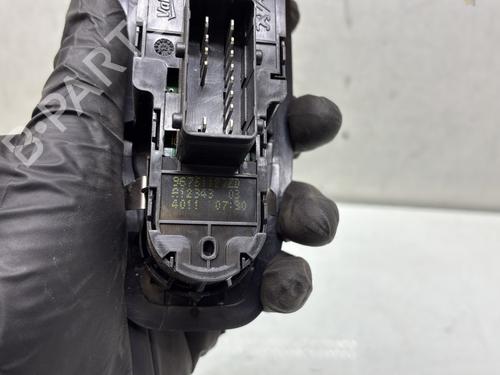 Used Left front window switch Left front window switch PEUGEOT 208 I (CA_, CC_) 1.6 HDi (92 hp) 33648438 33648438