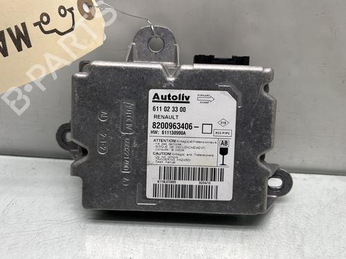Used ECU airbags RENAULT CLIO III (BR0/1, CR0/1) 1.5 dCi (C/BR0G, C/BR1G) (68 hp) 29508119
