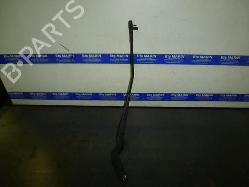 Used Front windshield wiper arm FORD FOCUS C-MAX (DM2) 1.6 TDCi (109 hp) 20020963
