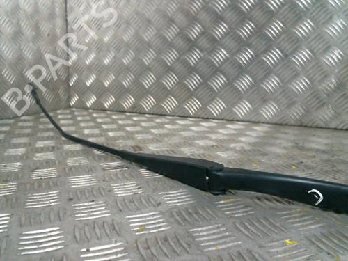 Used Front windshield wiper arm FIAT PUNTO EVO (199_) 1.2 (65 hp) 20010524
