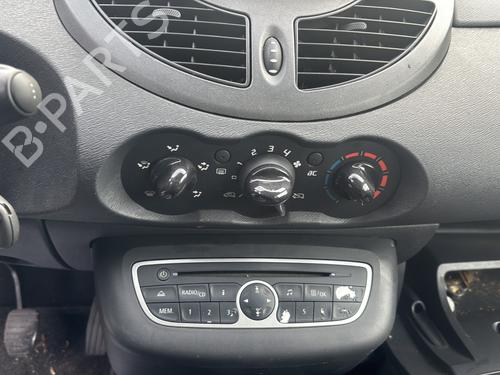 Front left lock RENAULT TWINGO II (CN0_) 1.5 dCi 90 | BP35896353C98 - Image 6