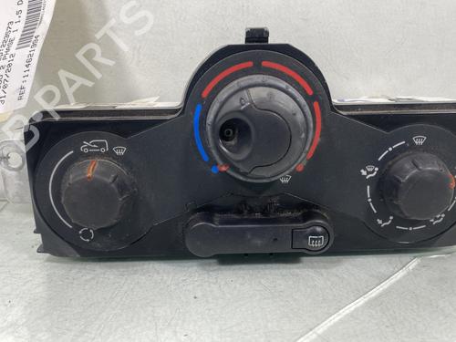 Used Climate control RENAULT KANGOO / GRAND KANGOO II (KW0/1_) 1.5 dCi 90 (KW05, KW08, KW0G, KW11) (90 hp) 31205784