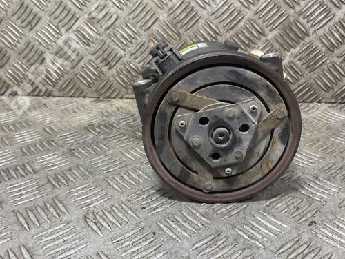 ac-compressor-renault-megane-ii-bm01_-cm01_-2001-2002-2003-2004-2005-2006-2007-2008-2009-2010-2011-2012-31205874 main image