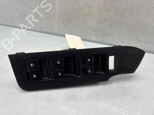 Left front window switch CHEVROLET CAPTIVA (C100, C140) 2.2 D 4WD | BP37172049I27 - Image 2
