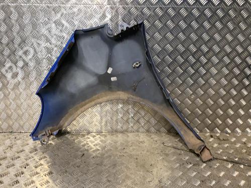Used Right front fenders MERCEDES-BENZ A-CLASS (W168) A 170 CDI (168.008) (90 hp) 21955514