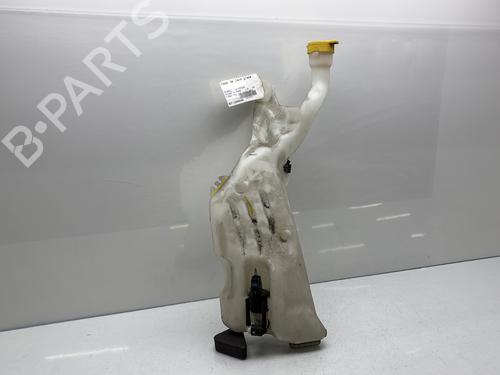 Used Windscreen washer tank RENAULT MEGANE IV Hatchback (B9A/M/N_) 1.2 TCe 130 (B9MR) (130 hp) 32168630