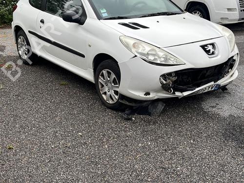 Left taillight PEUGEOT 206+ (2L_, 2M_) 1.4 HDi eco 70 | BP28704875C34 