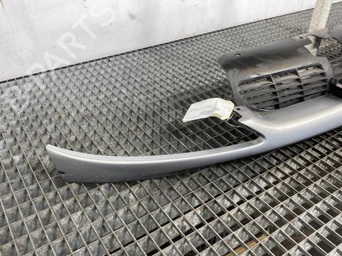 Used Grille PEUGEOT 206 Hatchback (2A/C) 1.9 D (69 hp) 28475872