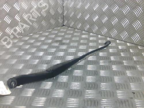 Used Front windshield wiper arm DACIA SANDERO II 1.5 dCi (90 hp) 20016598
