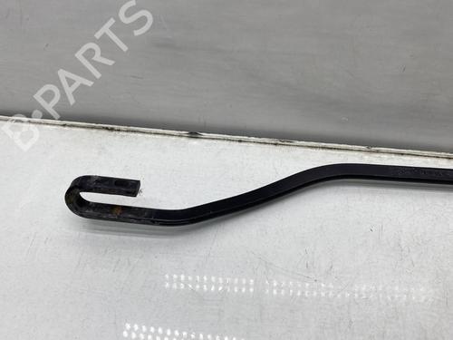 Used Front windshield wiper arm Front windshield wiper arm 20703187 20703187