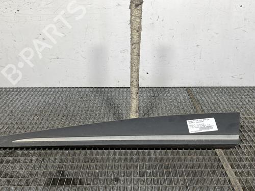 Used Door moulding trim RENAULT CLIO IV Grandtour (KH_) 0.9 TCe 90 (90 hp) 28281916