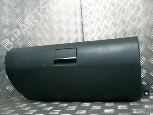 Used Glove box MERCEDES-BENZ B-CLASS Sports Tourer (W245) B 180 CDI (245.207) (109 hp) 20011687