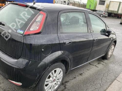 Brugte FIAT PUNTO EVO (199_) 1.3 D Multijet (199AXC1A, 199BXC1A, 199AXT1A, 199BXT1A) (75 hp) 4383442