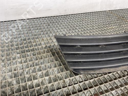 Used Grille Grille 21958188 21958188