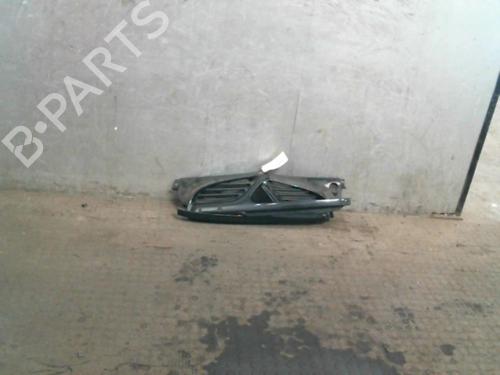 Used Grille RENAULT MEGANE I Coach (DA0/1_) 1.6 e (DA0F) (90 hp) 20031419