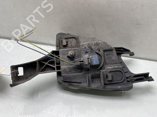 Used Right front fog light Right front fog light PEUGEOT 407 (6D_) 2.0 HDi 135 (6DRHRH, 6DRHRE, 6DRHRG, 6DRHRJ) (136 hp) 31858184 31858184
