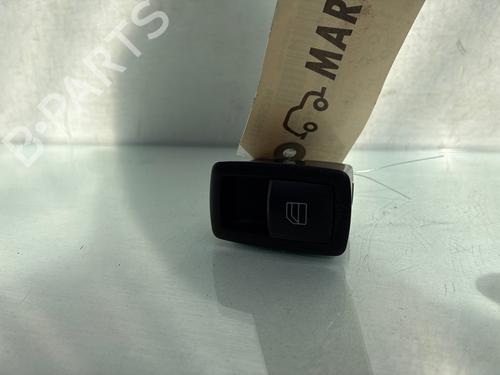 Used Right front window switch Right front window switch MERCEDES-BENZ B-CLASS Sports Tourer (W245) B 180 CDI (245.207) (109 hp) 34409888 34409888
