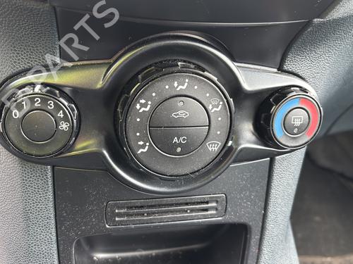 Rear fog light FORD FIESTA VI (CB1, CCN) 1.4 TDCi | BP31185307C37