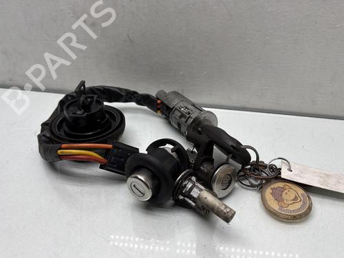 Ratlås/Tændingslås DACIA SANDERO 1.6 (BS0D, BS0B, BS0F, BS0H) (87 hp) 31717423