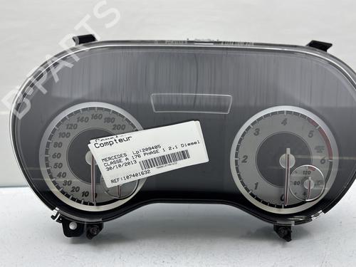 instrument-cluster-mercedes-benz-a-class-w176-2012-2013-2014-2015-2016-2017-2018-32269728 main image