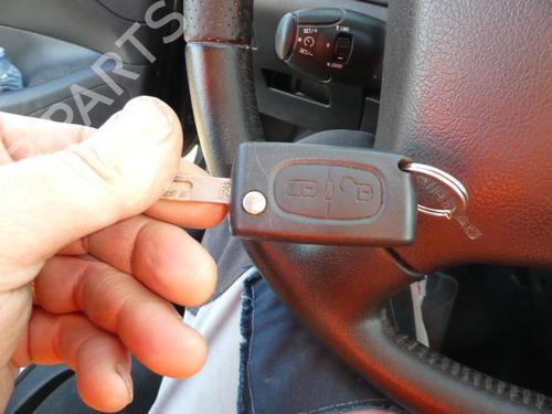 Rear left lock PEUGEOT 307 (3A/C) 1.6 HDi 110 | BP20028212C100 