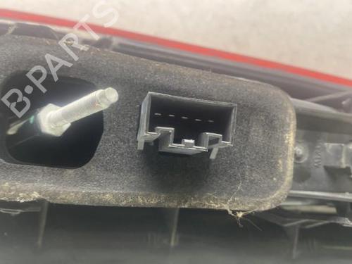 Used Right taillight FORD FIESTA V (JH_, JD_) 1.4 TDCi (68 hp) 19988186