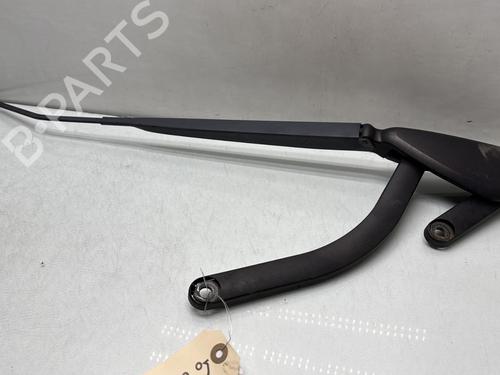 Used Front windshield wiper arm RENAULT SCÉNIC II (JM0/1_) 1.5 dCi (JM1E, JM16) (106 hp) 31250973