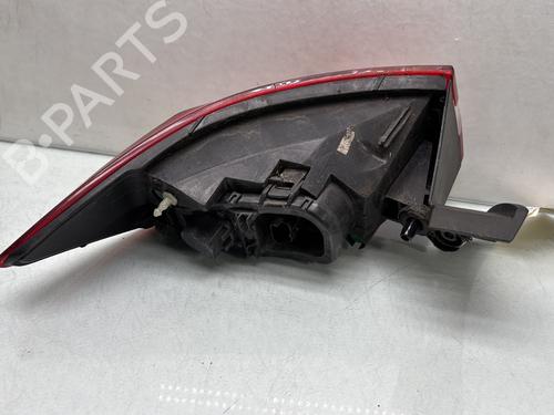 right-taillight-renault-clio-iv-bh_-2012-2013-2014-2015-2016-2017-2018-2019-2020-2021-33238370 main image
