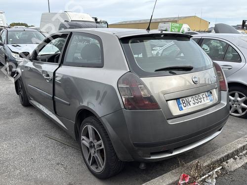 Front right door window FIAT STILO (192_) 1.9 JTD | BP29513643C19 