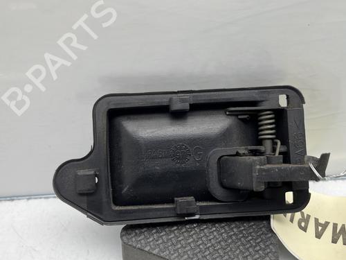 Venstre bak invendig håndtak PEUGEOT 106 II (1A_, 1C_) 1.0 i | BP25446860I15 