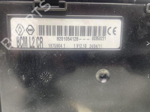 Used Fuse box RENAULT CLIO III (BR0/1, CR0/1) 1.5 dCi (88 hp) 20183097