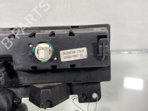 Used Display monitor Display monitor 20020155 20020155