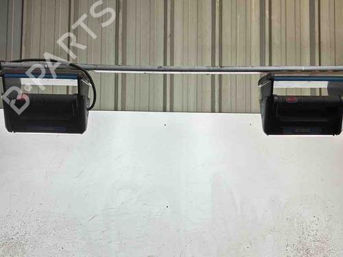 Used Front bumper reinforcement Front bumper reinforcement 37279580 37279580