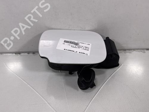fuel-flap-renault-clio-iii-br01-cr01-2005-2006-2007-2008-2009-2010-2011-2012-2013-2014-30736188 main image