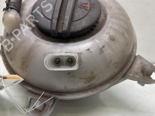 expansion-tank-vw-golf-vii-5g1-bq1-be1-be2-2012-2013-2014-2015-2016-2017-2018-2019-2020-2021-32459686 main image